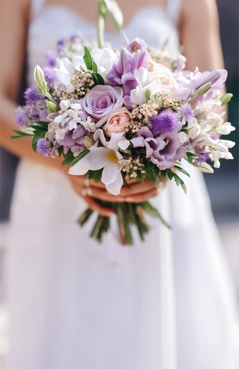 Elaboración de ramos de novia personalizados