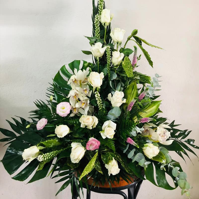 Arreglos florales para difuntos en Muros
