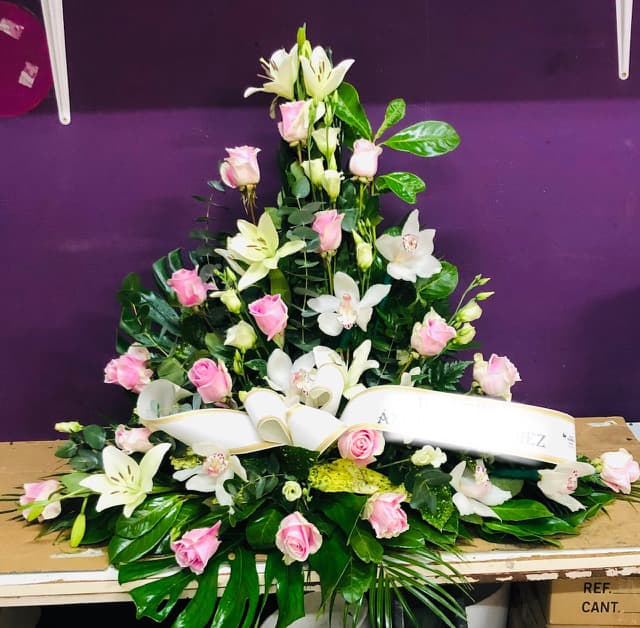 Arreglos florales para difuntos en Muros